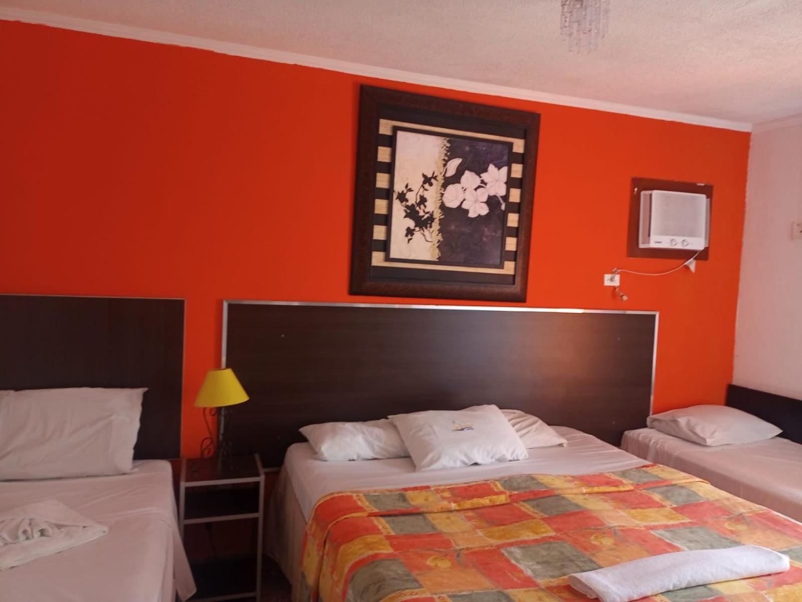 Asturias Praia Hotel Гуаружа Екстер'єр фото